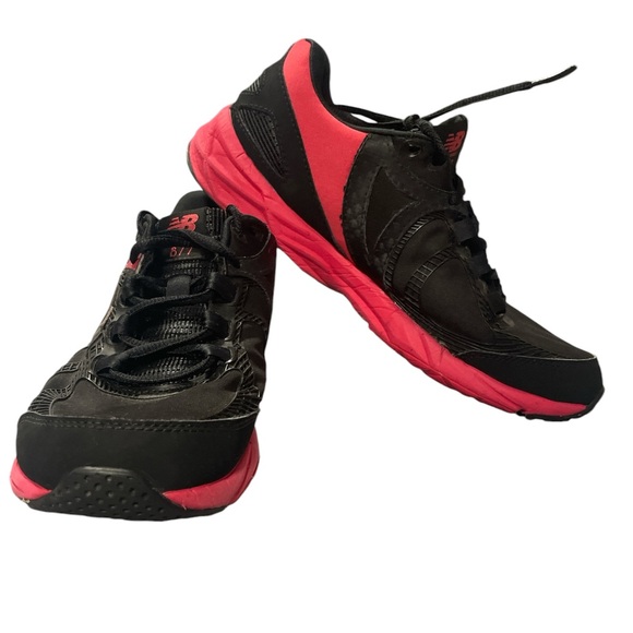 New Balance 877 V1 Walking Sneakers Black/Pink Size 7.5 - Picture 4 of 6